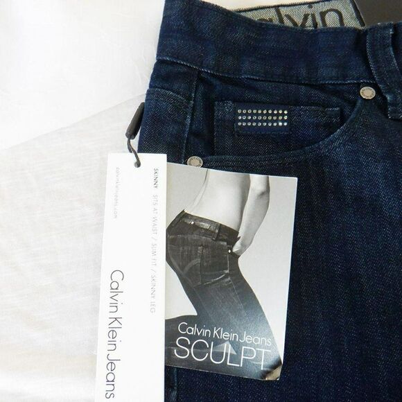Calvin Klein dk blue skinny leg jeans NWT - Picture 3 of 5